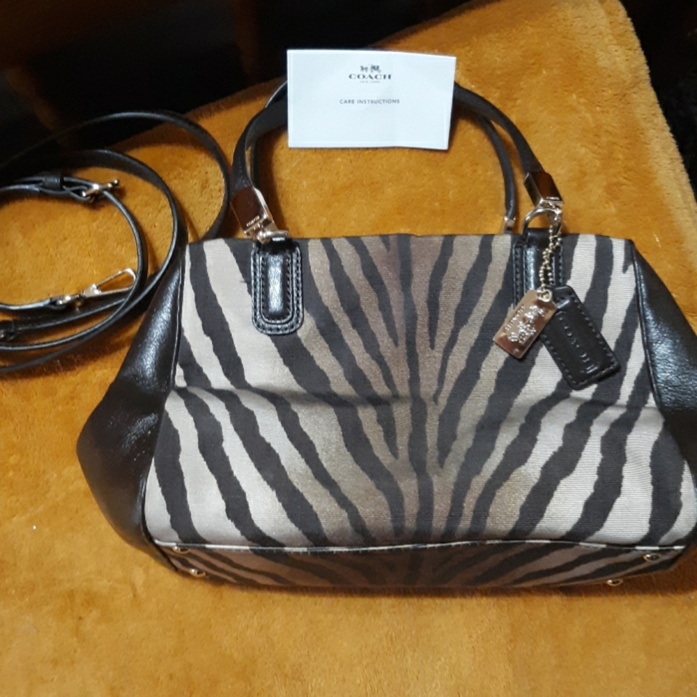 Brand new Coach purse! Never used!!